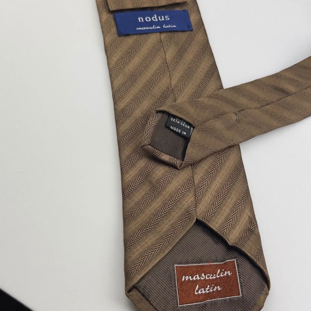 Nodus Masculin Latin Silk Tie Bronze Brown Herringbone Chevron Made in Italy